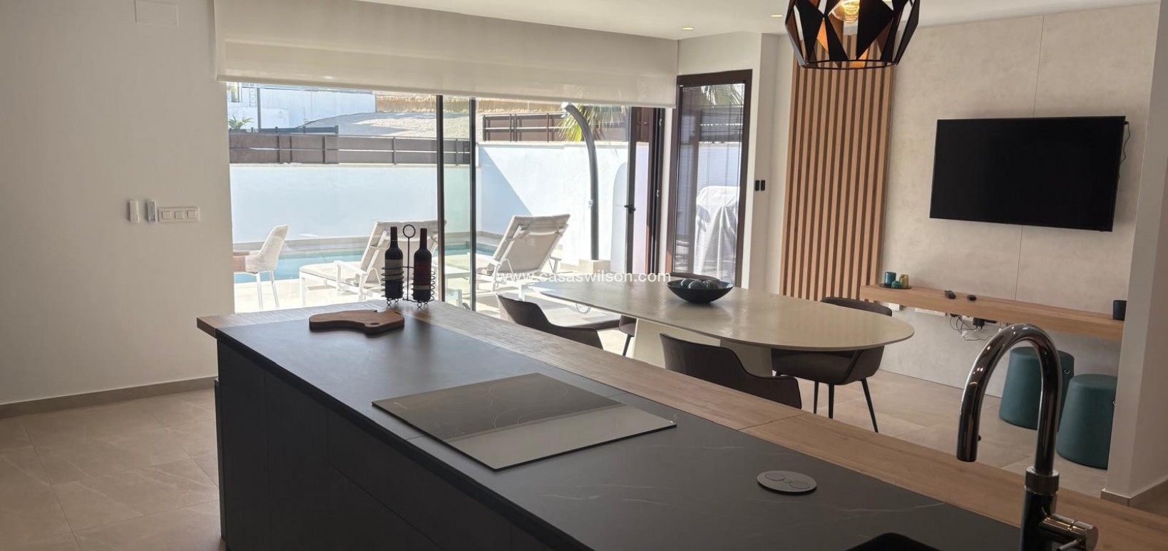 Sale - Villa - Algorfa - La Finca Golf