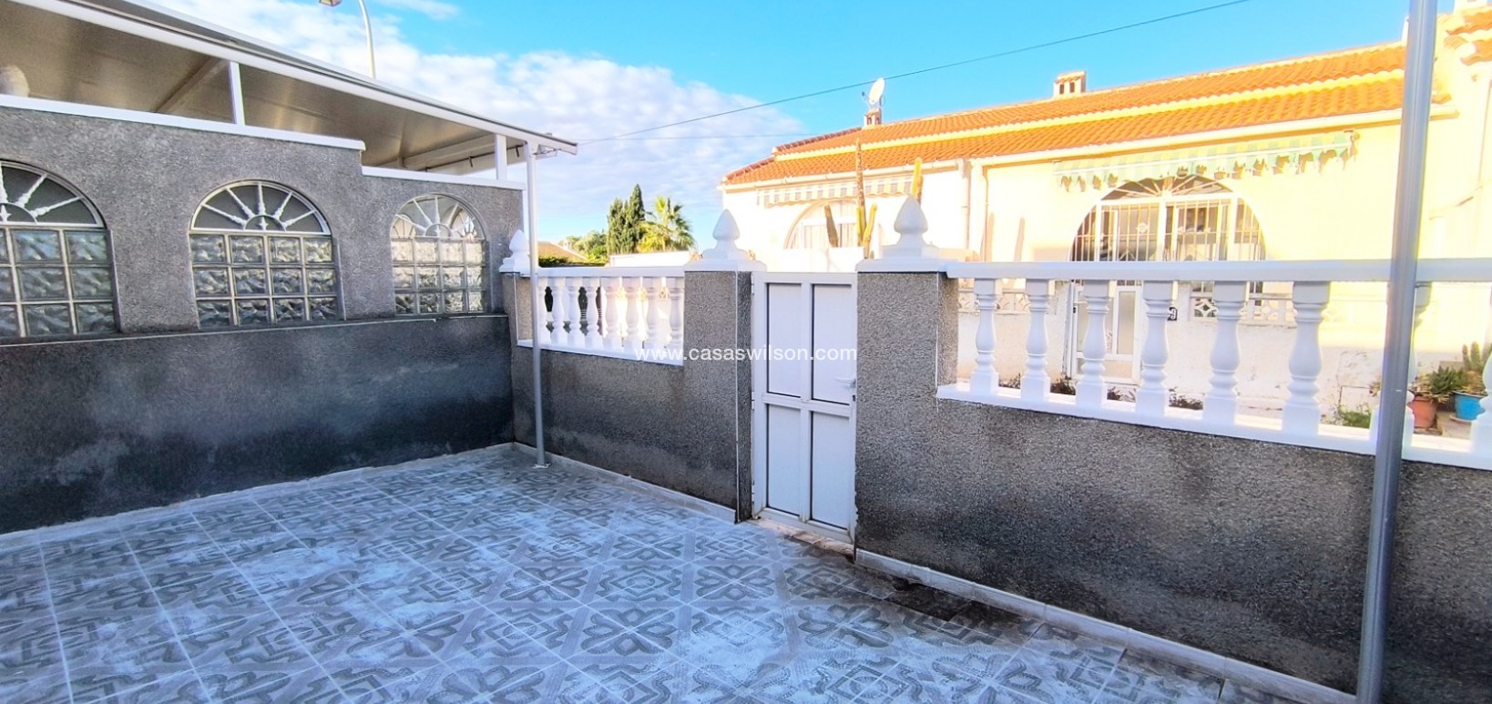 Sale - Bungalow - Torrevieja - El chaparral