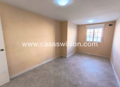 Sale - Bungalow - Torrevieja - El chaparral