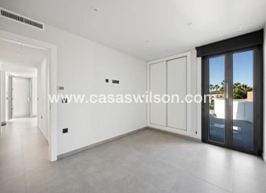 Sale - Villa - Algorfa - La Finca Golf