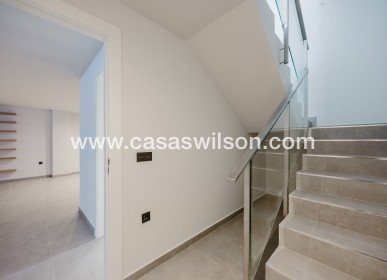 Sale - Villa - Algorfa - La Finca Golf