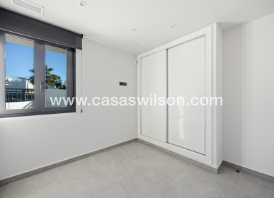 Sale - Villa - Algorfa - La Finca Golf