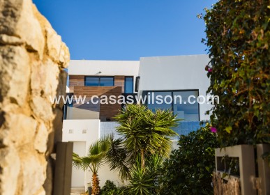 Sale - Villa - Algorfa - La Finca Golf