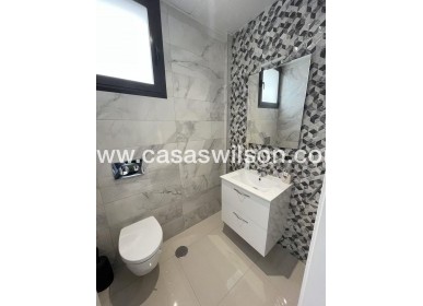 Venta - Adosado - Villamartin - Villamartín