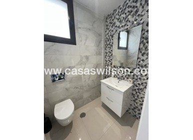 Venta - Adosado - Villamartin - Villamartín