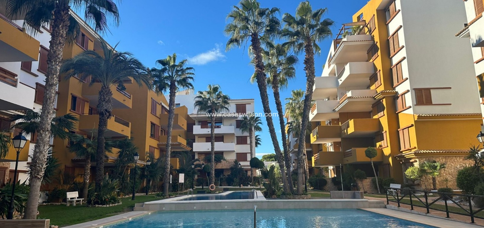 Sale - Apartment - Punta Prima - Costa Blanca