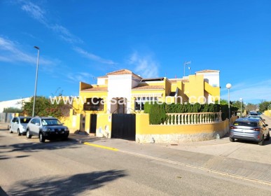 Sale - Townhouse - Los Montesinos - Los Montesinos - Urb. La Herrada