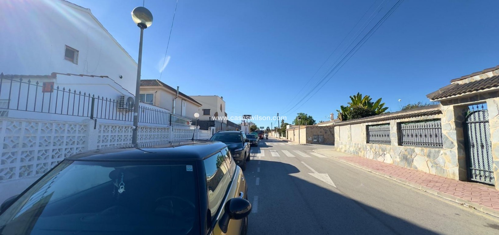 Sale - Bungalow - Orihuela Costa - Cabo Roig