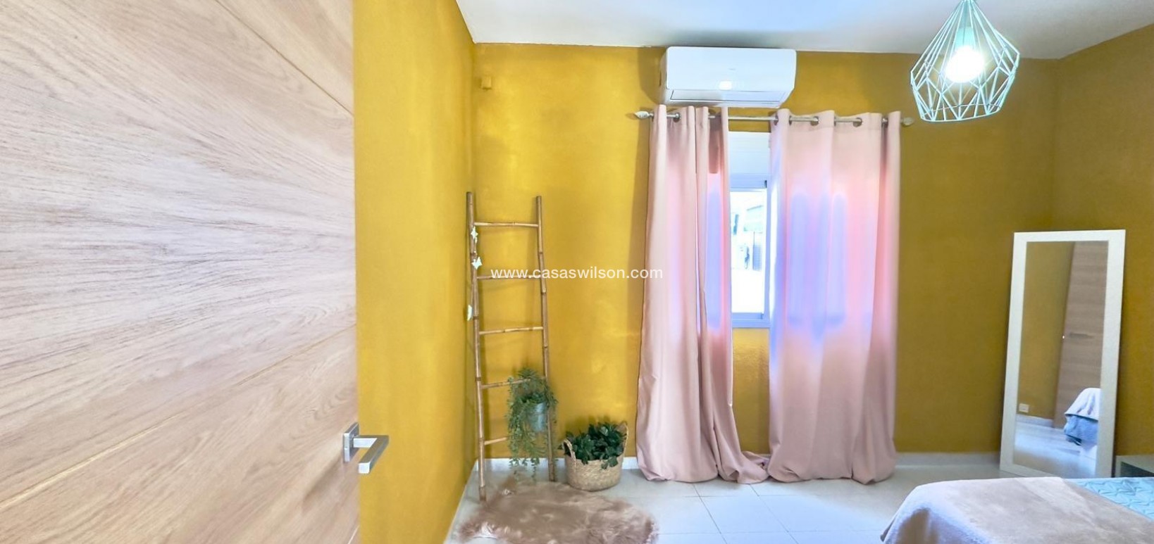 Sale - Bungalow - Orihuela Costa - Cabo Roig