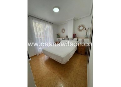 Sale - Apartment - Torrevieja - La Mata