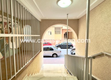 Sale - Apartment - Guardamar del Segura - CENTRO