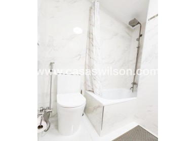 Sale - Apartment - Torrevieja - Playa del Cura