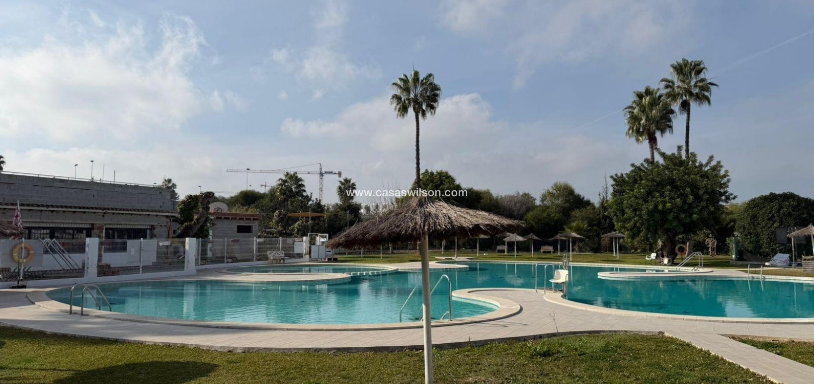Sale - Bungalow - Torrevieja - Los Balcones