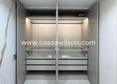 Sale - Apartment - Torrevieja - Playa de los Locos