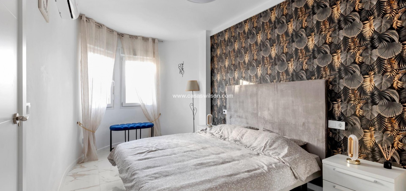 Sale - Apartment - Torrevieja - La Mata