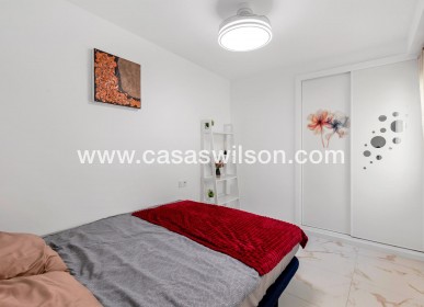 Sale - Apartment - Torrevieja - La Mata