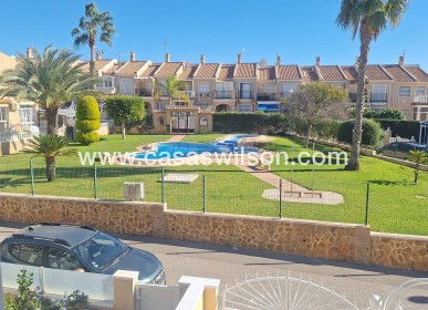 Sale - Townhouse - Torrevieja - Aguas Nuevas