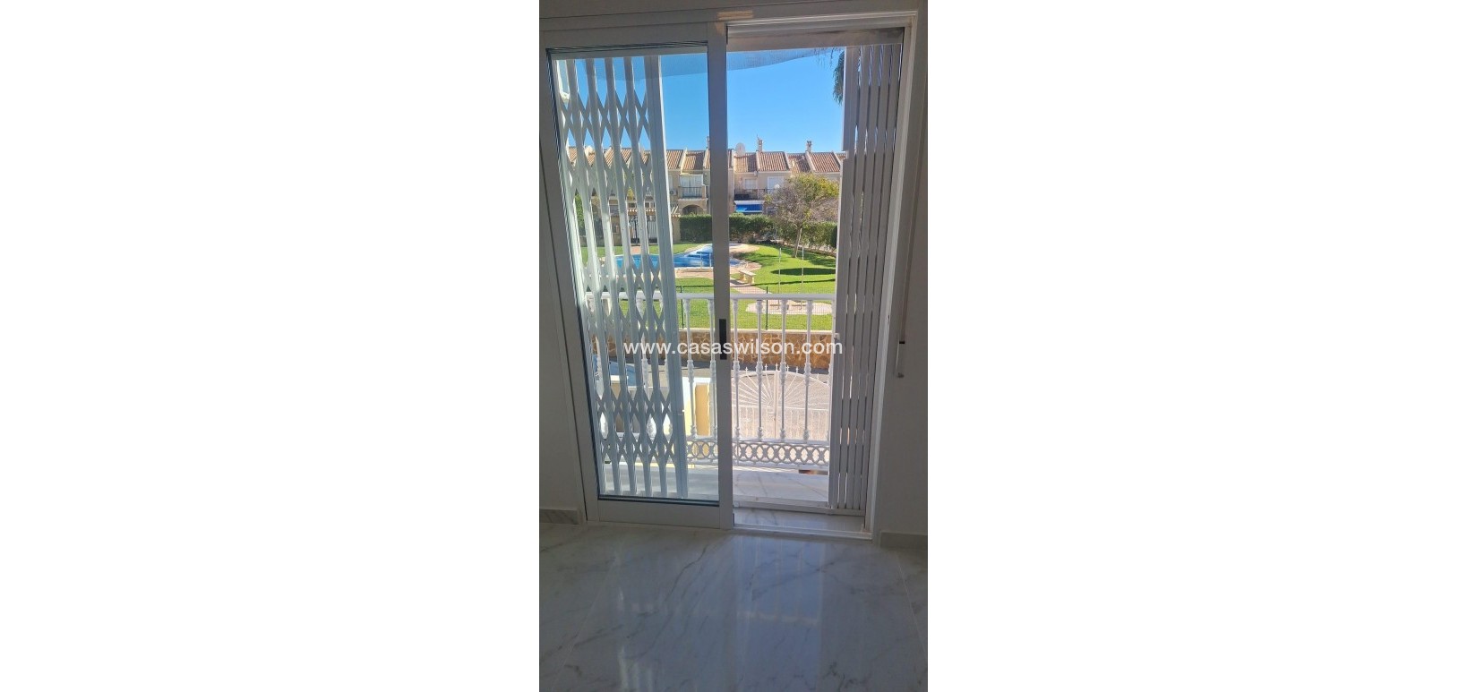 Sale - Townhouse - Torrevieja - Aguas Nuevas