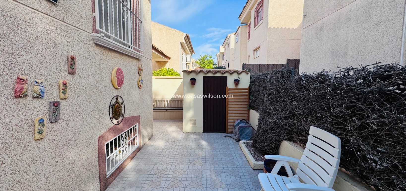 Sale - Villa - Algorfa