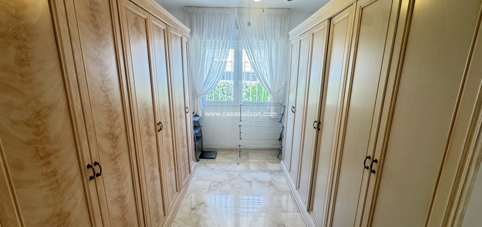 Sale - Villa - Las Ramblas Golf