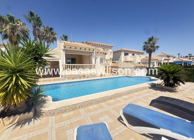 Sale - Villa - Las Ramblas Golf
