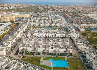 Sale - Bungalow - Torrevieja - Costa Blanca