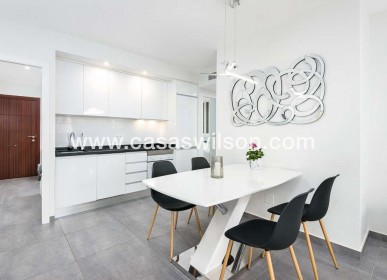 Sale - Bungalow - Torrevieja - Costa Blanca