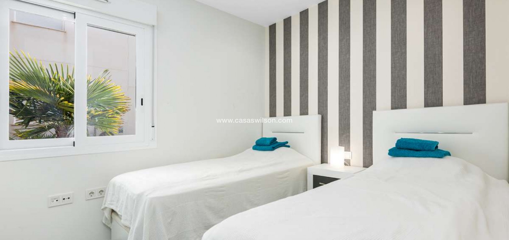 Sale - Bungalow - Torrevieja - Costa Blanca