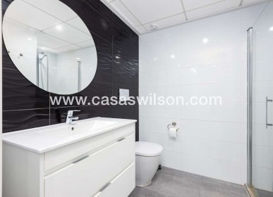 Sale - Bungalow - Torrevieja - Costa Blanca