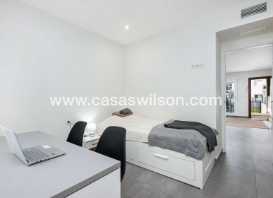 Sale - Bungalow - Torrevieja - Costa Blanca