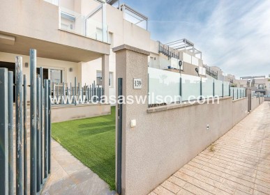 Sale - Bungalow - Torrevieja - Costa Blanca