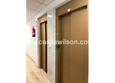 Sale - Apartment - Torrevieja - Centro