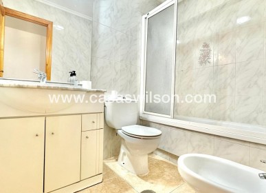 Sale - Apartment - Torrevieja - Centro