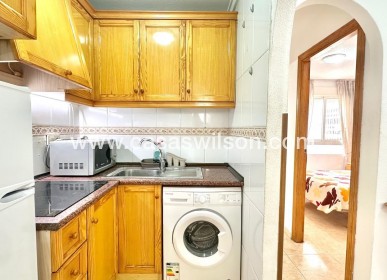 Sale - Apartment - Torrevieja - Centro