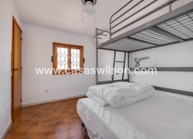 Sale - Bungalow - Torrevieja - La Mata