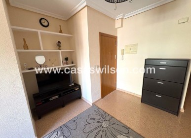 Sale - Apartment - Torrevieja - Centro