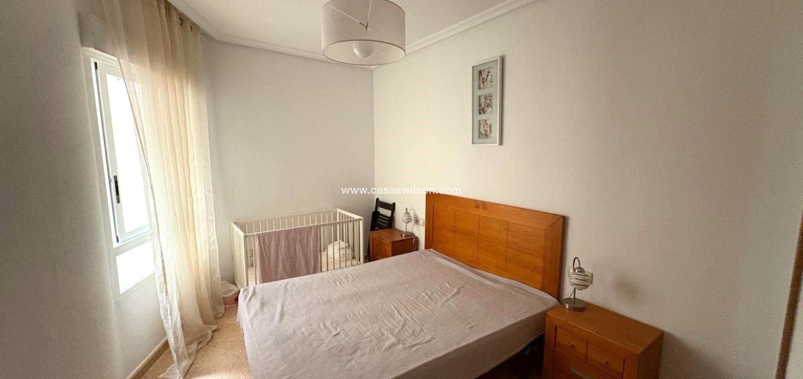 Sale - Apartment - Torrevieja - Centro