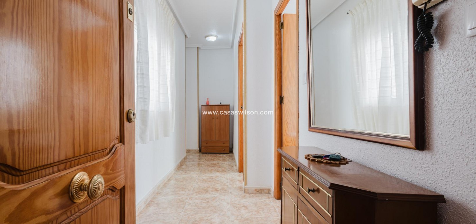 Sale - Apartment - Torrevieja - Costa Blanca