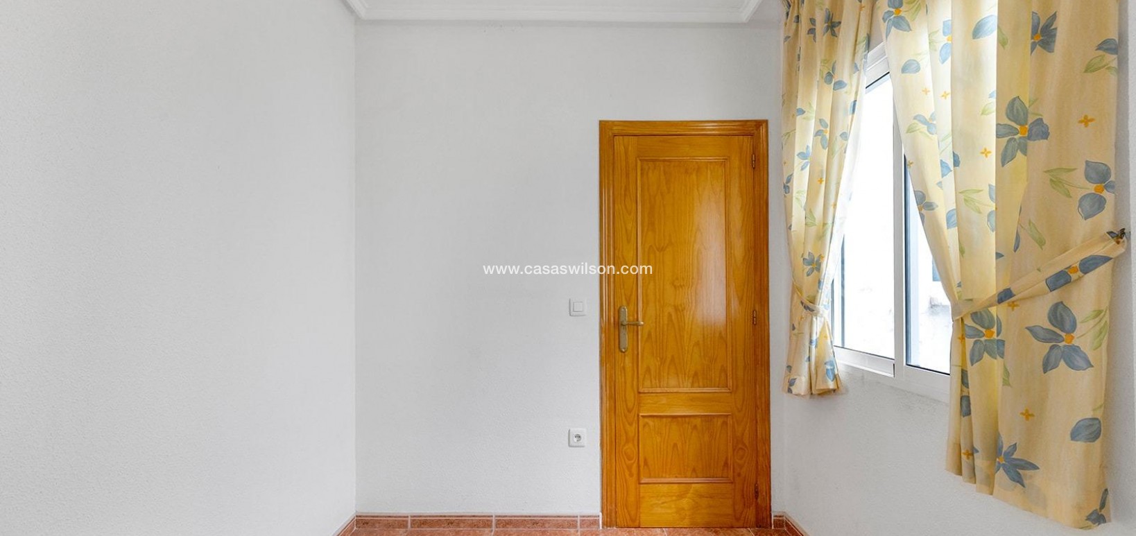 Sale - Apartment - Torrevieja - Costa Blanca