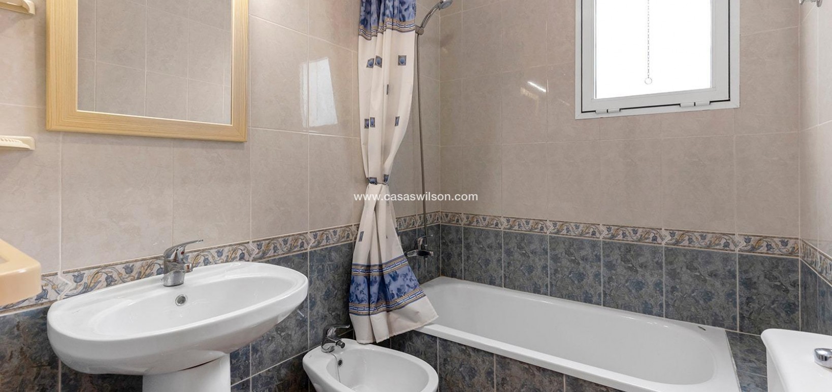 Sale - Apartment - Torrevieja - Costa Blanca