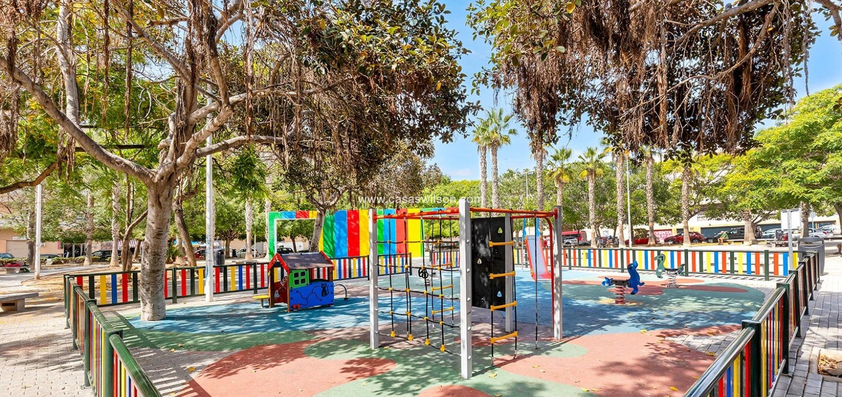 Sale - Apartment - Torrevieja - Costa Blanca