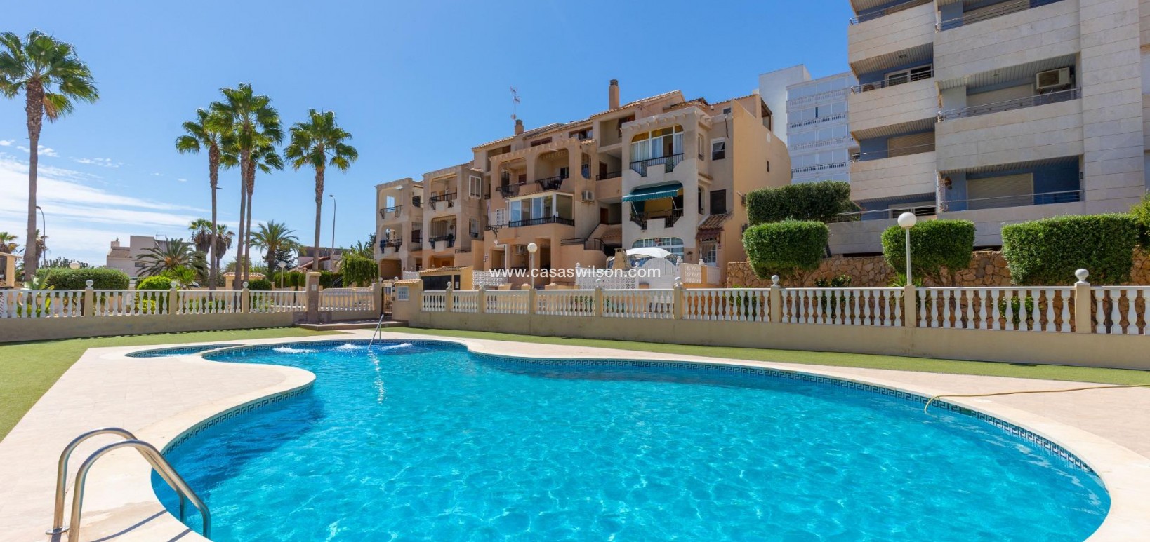 Sale - Villa - Torrevieja - Costa Blanca