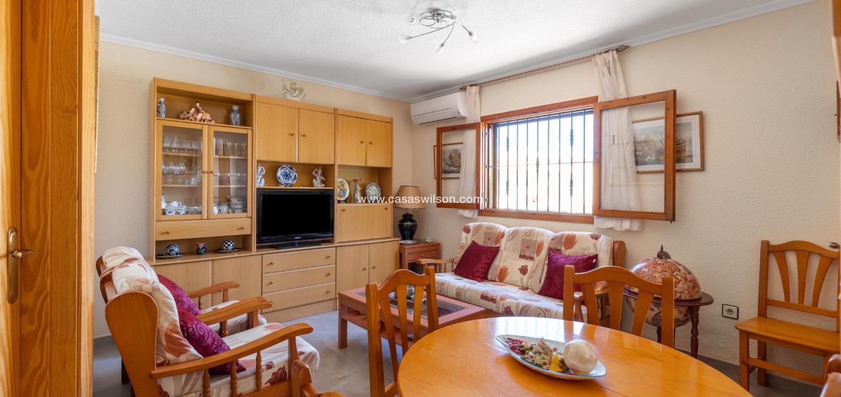 Sale - Villa - Torrevieja - Costa Blanca
