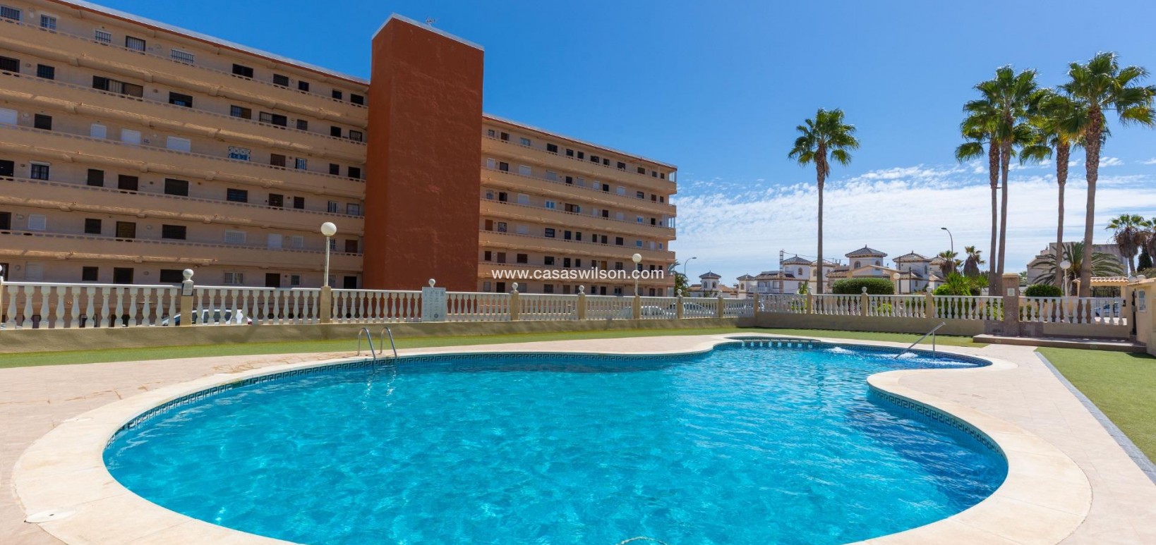 Sale - Villa - Torrevieja - Costa Blanca