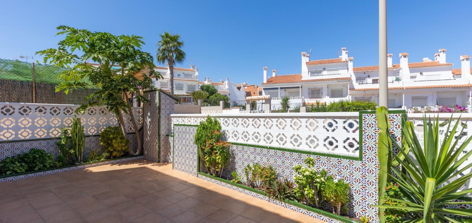 Sale - Villa - Torrevieja - Costa Blanca