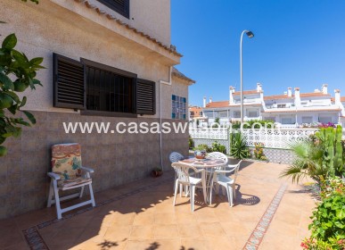 Sale - Villa - Torrevieja - Costa Blanca