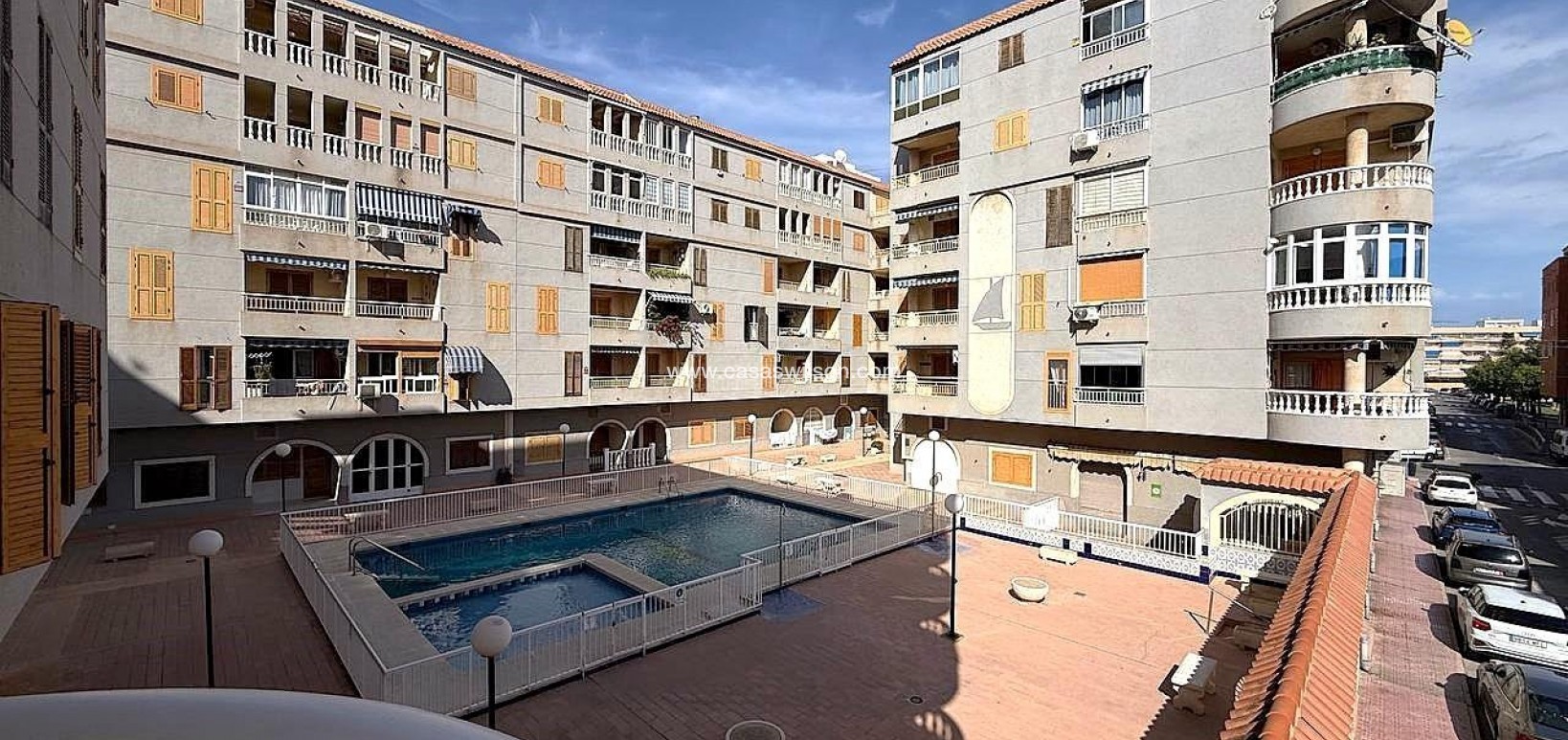 Sale - Apartment - Torrevieja - Costa Blanca