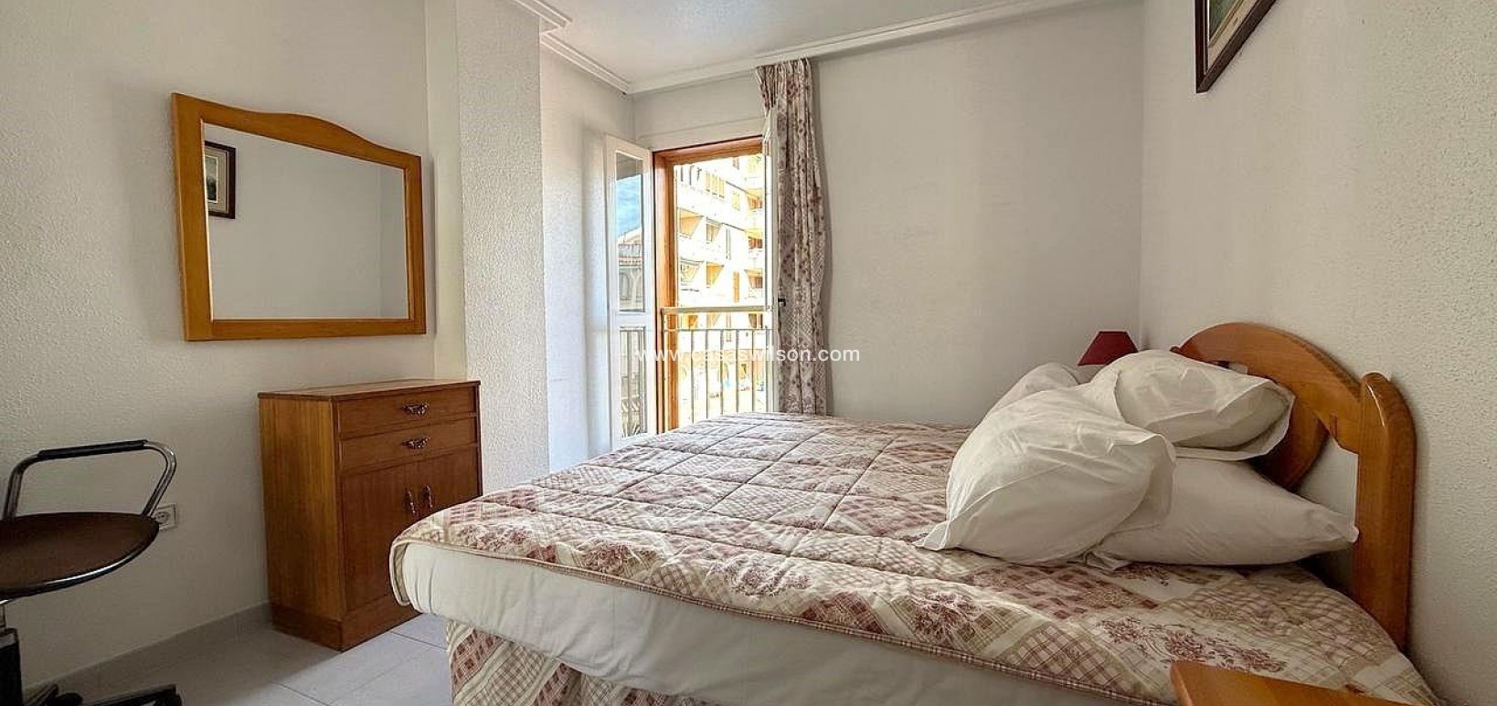 Sale - Apartment - Torrevieja - Costa Blanca