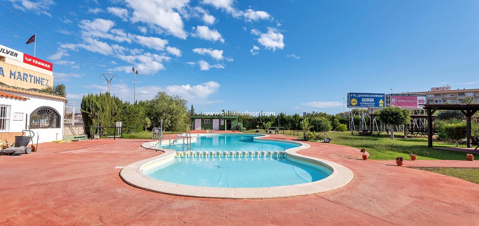 Sale - Bungalow - Torrevieja - Costa Blanca