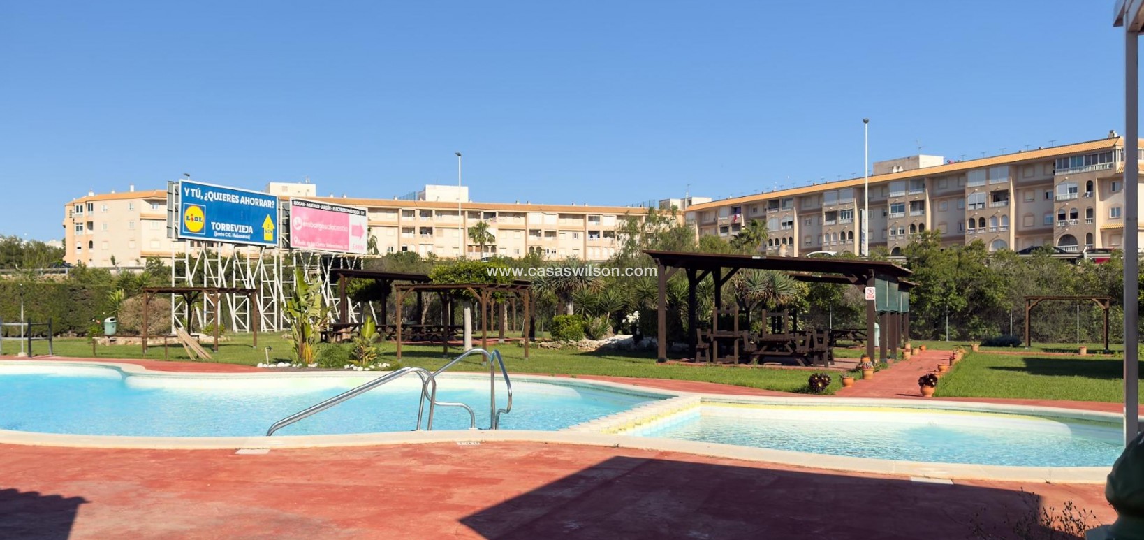 Sale - Bungalow - Torrevieja - Costa Blanca